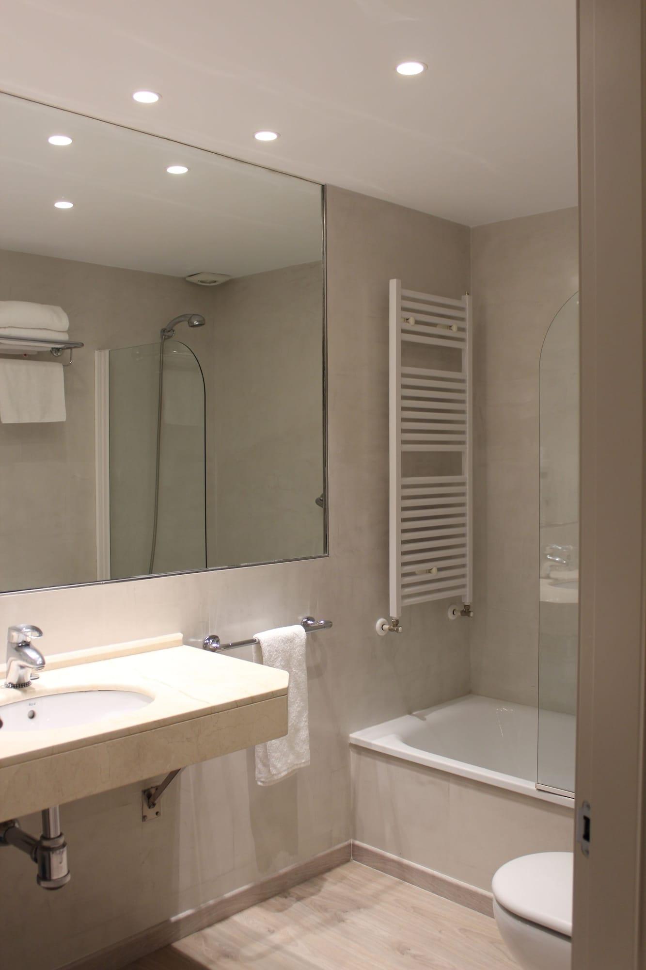 Hotel Carreno Oviedo Eksteriør billede